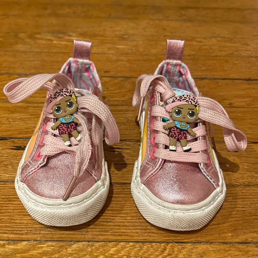 LOL DOLL FASHION TODDLER SNEAKER SIZE: 8c